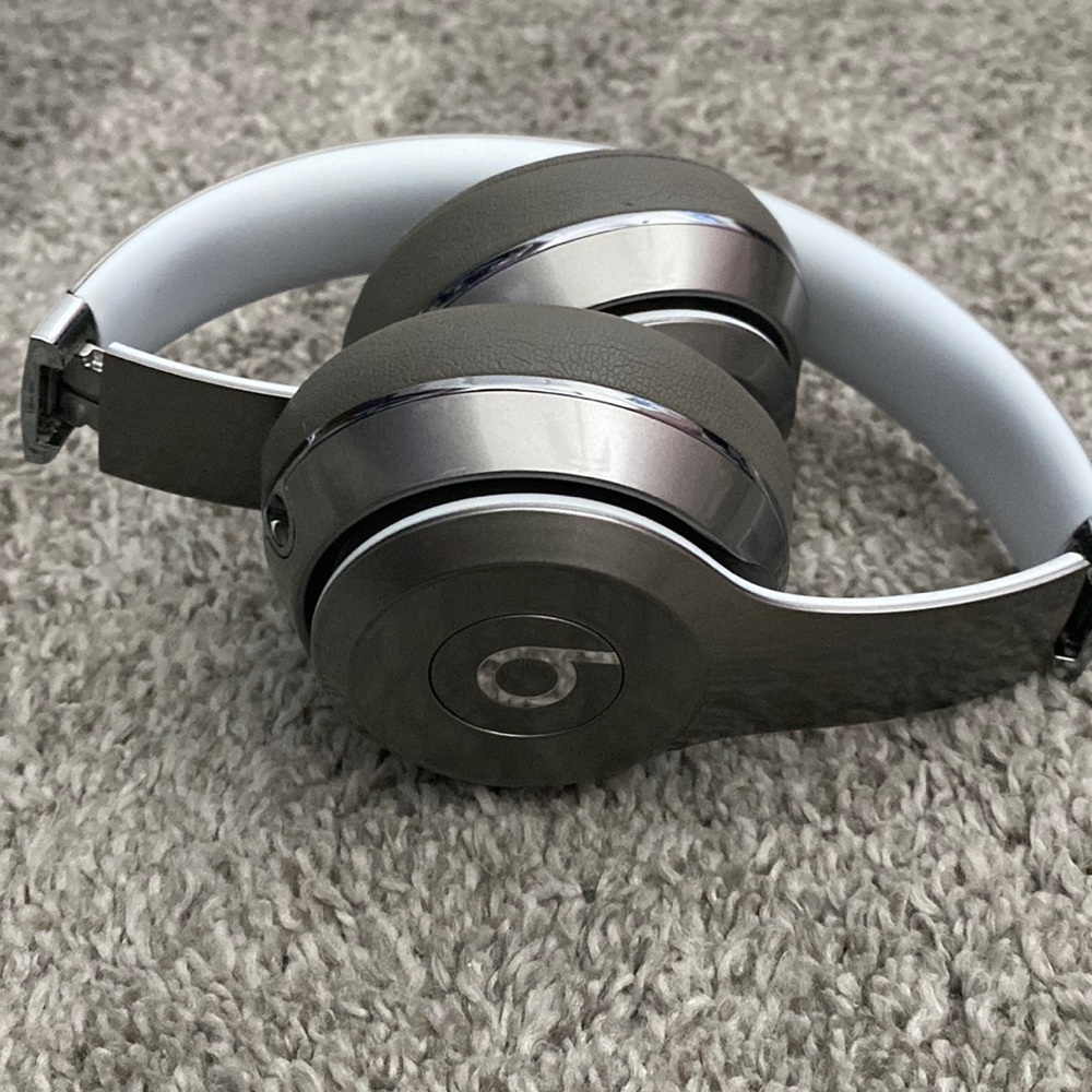 BEATS SOLO 2